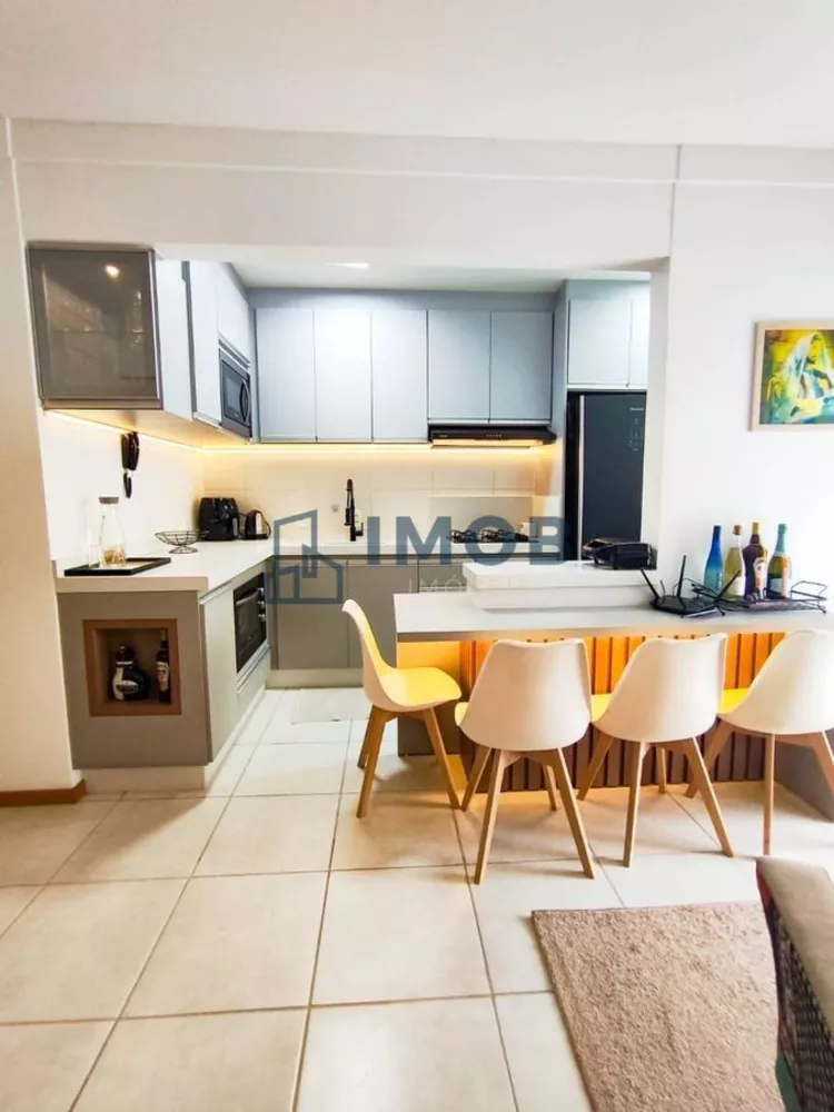 Apartamento à venda com 2 quartos, 68m² - Foto 1