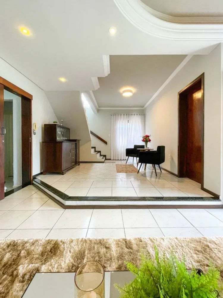Casa, 4 quartos, 290 m² - Foto 4