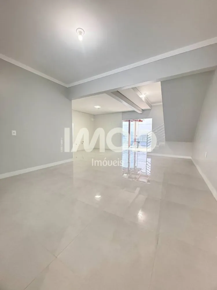 Casa, 3 quartos, 169 m² - Foto 1