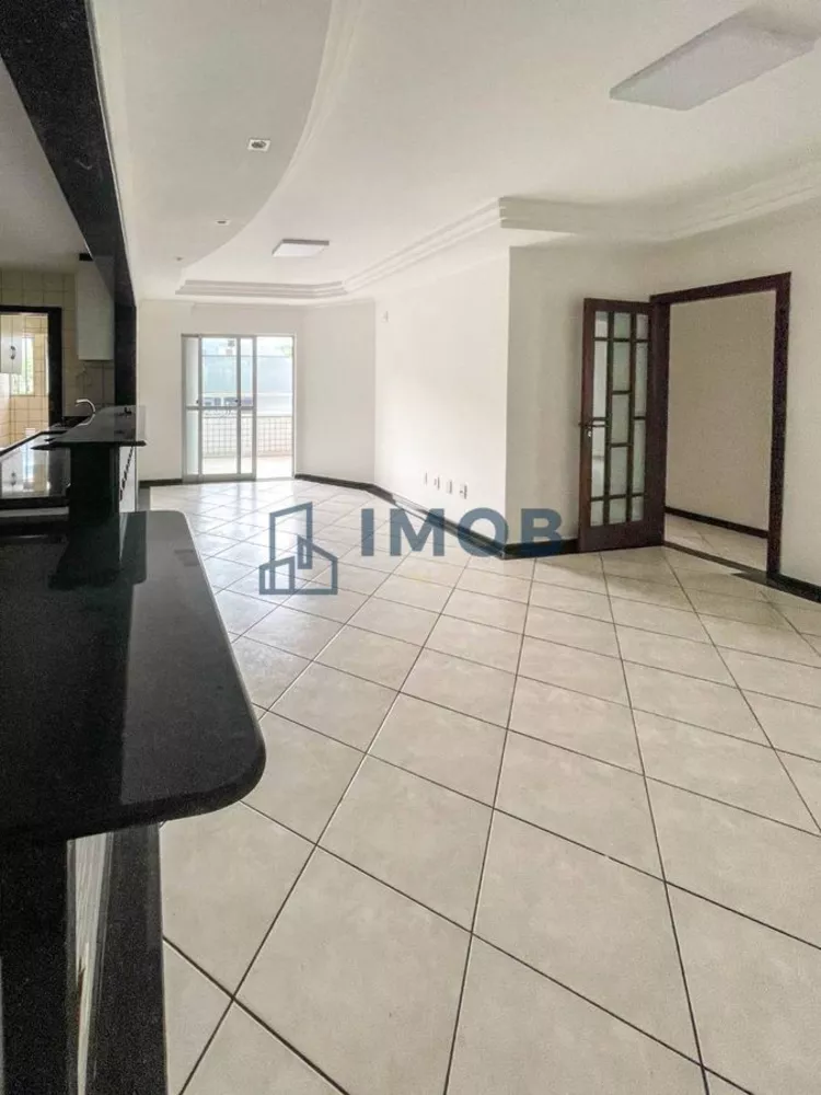 Apartamento à venda com 2 quartos, 122m² - Foto 1