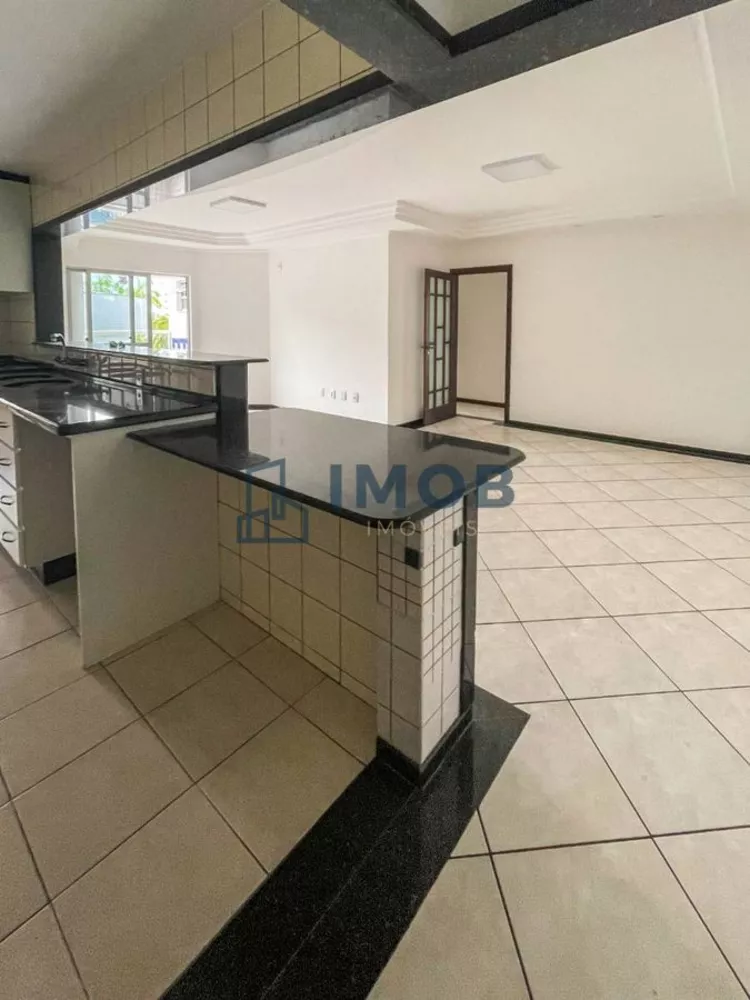 Apartamento à venda com 2 quartos, 122m² - Foto 3