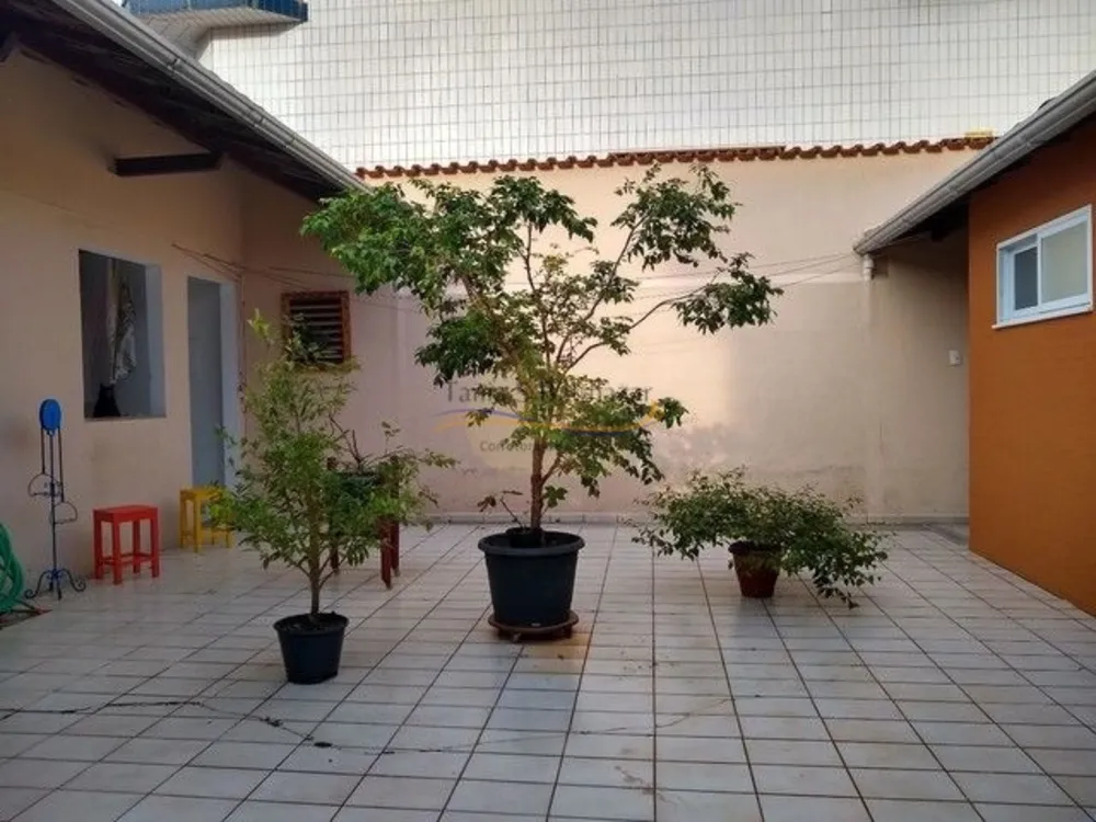 Casa, 5 quartos, 293 m² - Foto 1