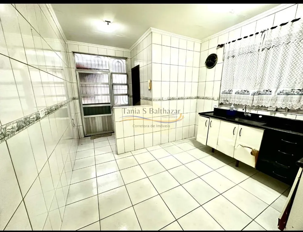 Casa, 3 quartos, 230 m² - Foto 6