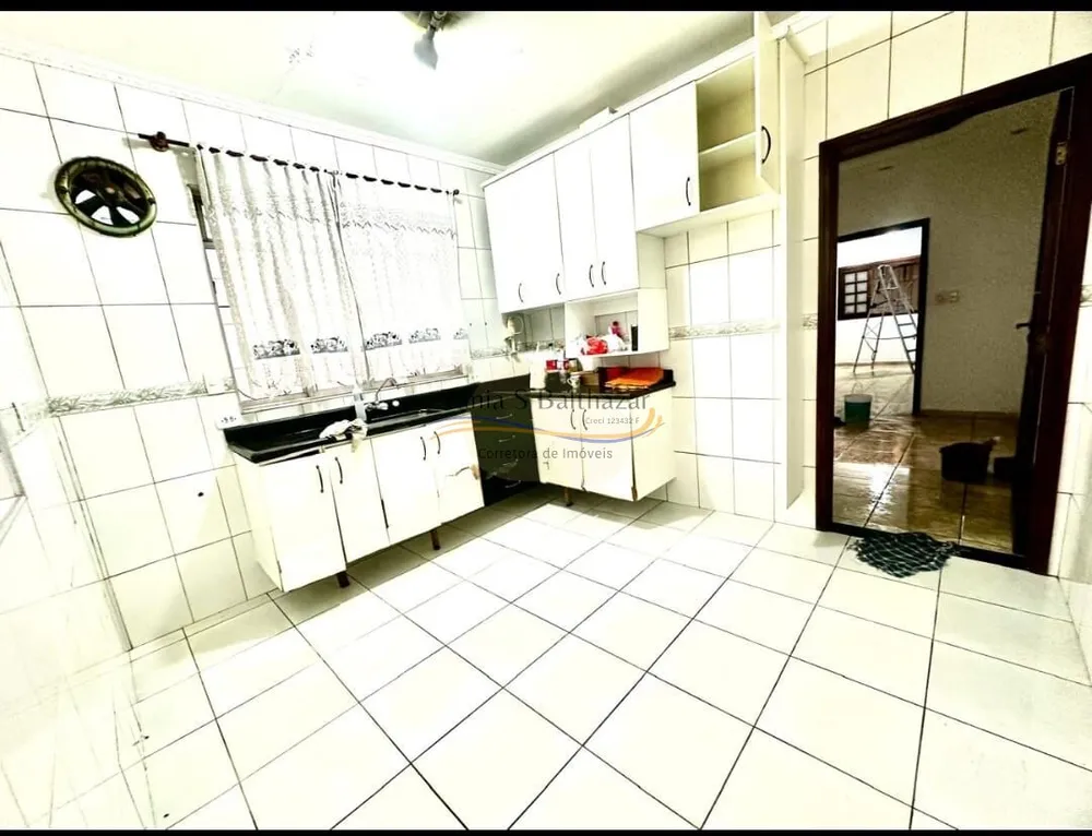Casa, 3 quartos, 230 m² - Foto 7