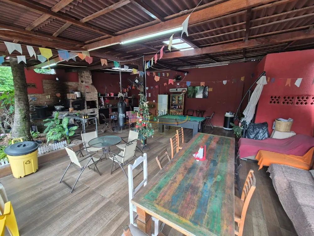 Casa, 5 quartos, 230 m² - Foto 4