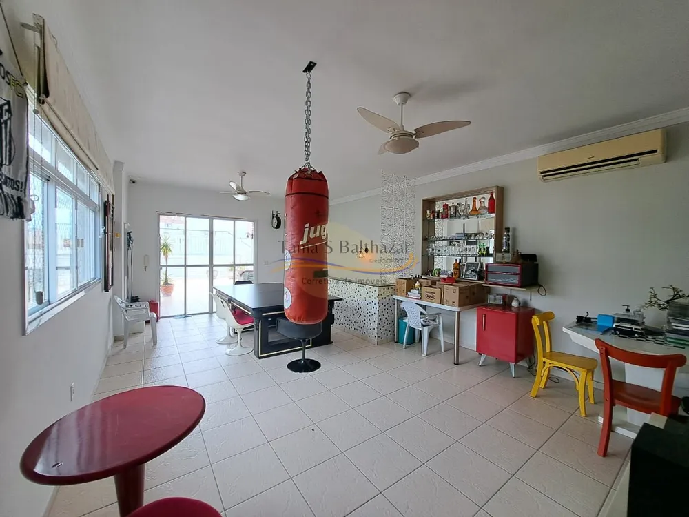 Casa, 5 quartos, 286 m² - Foto 4