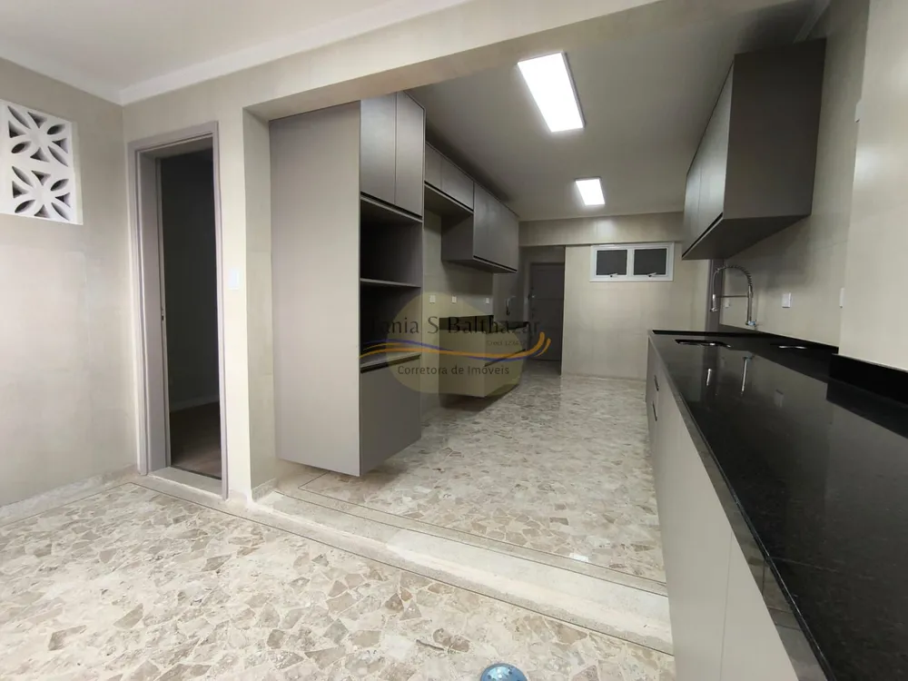 Apartamento, 3 quartos, 212 m² - Foto 1