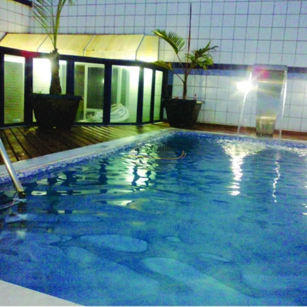 Cobertura, 3 quartos, 216 m² - Foto 1