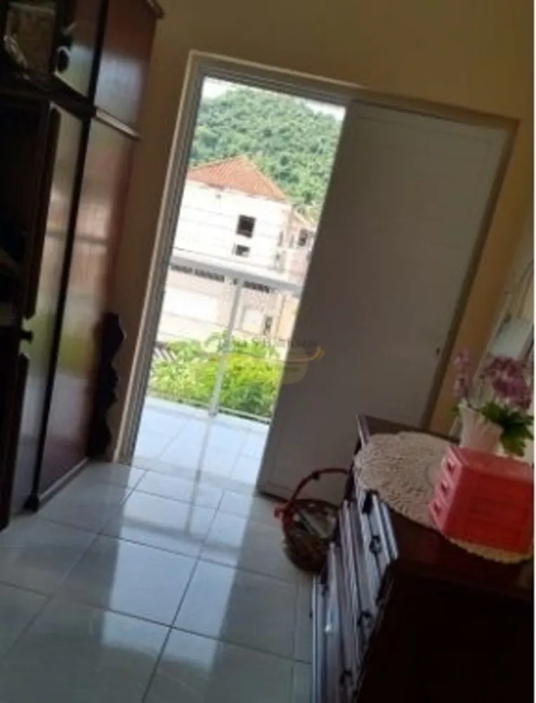 Casa, 3 quartos, 241 m² - Foto 3
