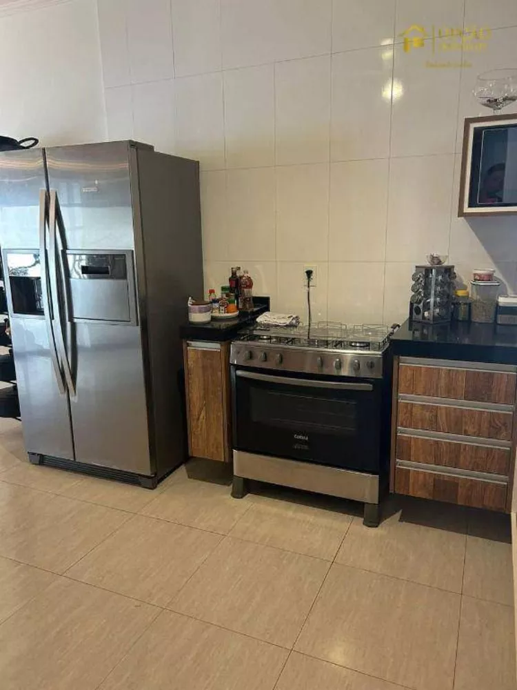 Chácara, 3 quartos, 993 m² - Foto 7