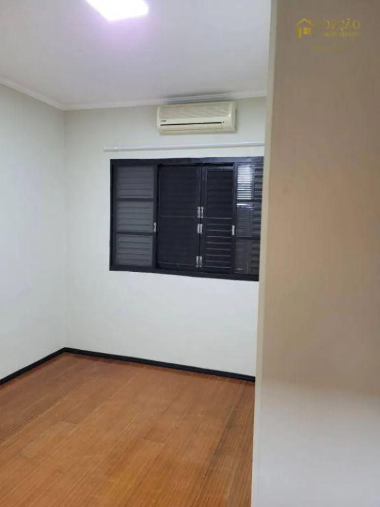 Casa, 3 quartos, 240 m² - Foto 9
