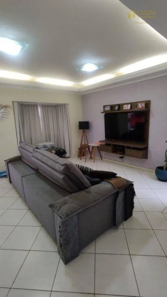 Casa, 3 quartos, 194 m² - Foto 7