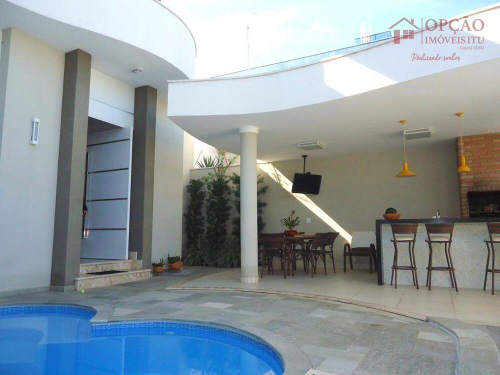 Casa, 3 quartos, 228 m² - Foto 1