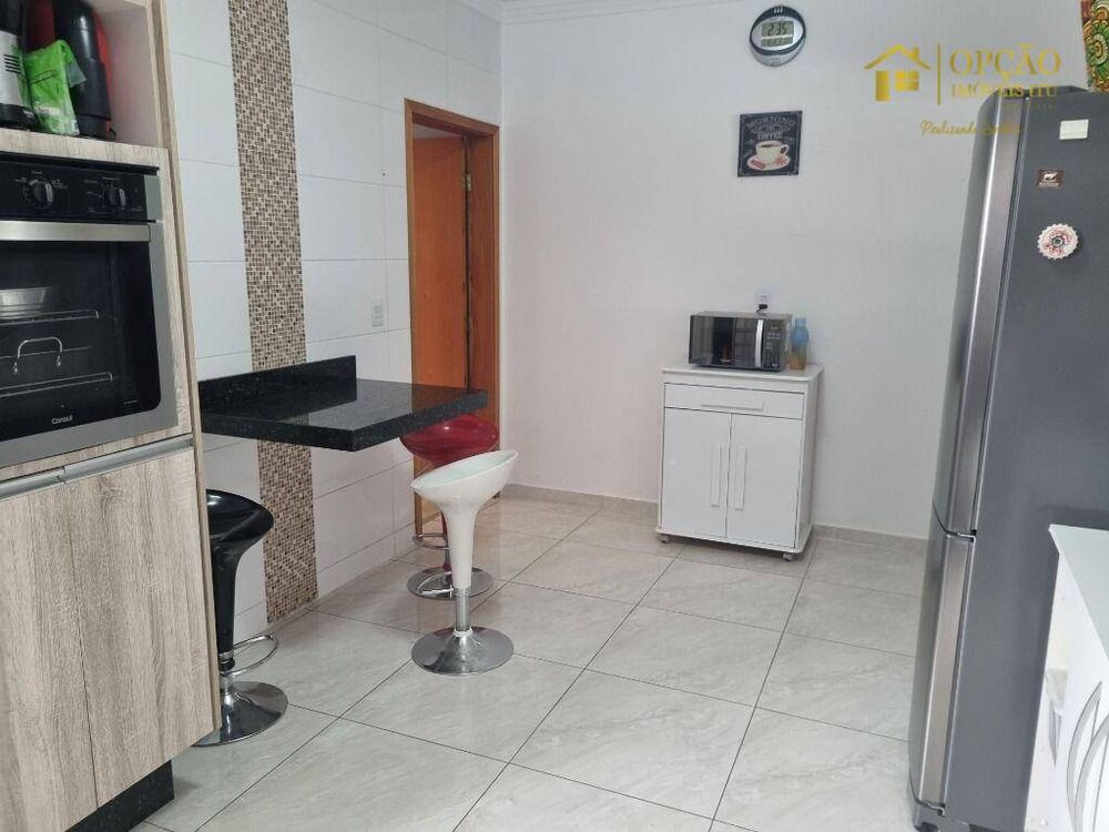 Casa, 3 quartos, 133 m² - Foto 1