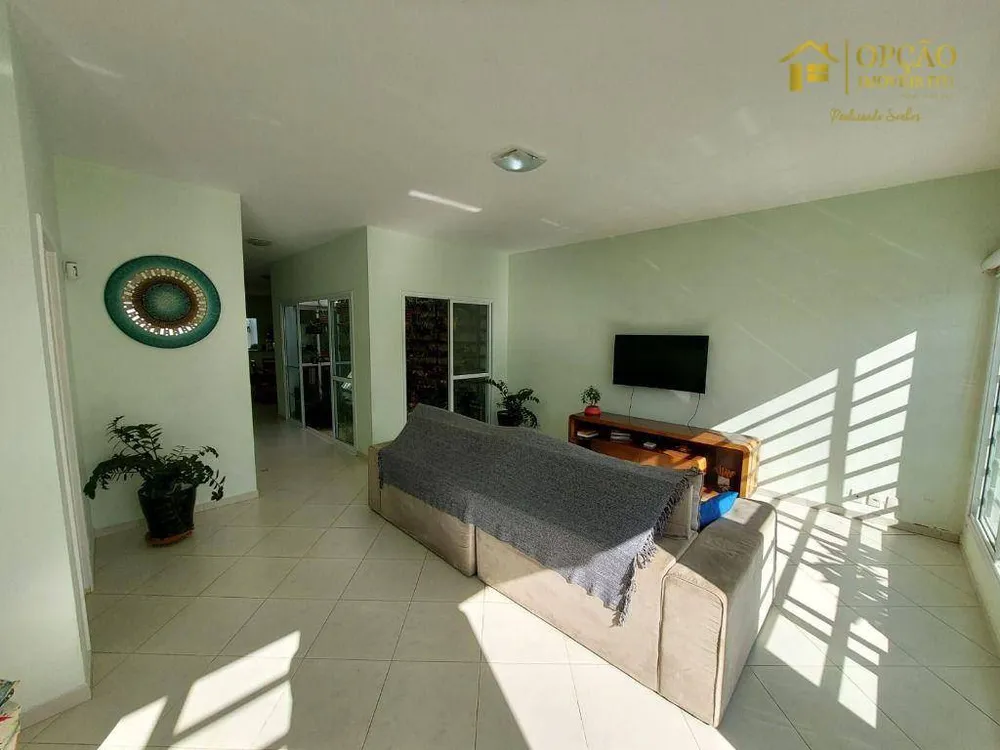 Casa, 3 quartos, 224 m² - Foto 2
