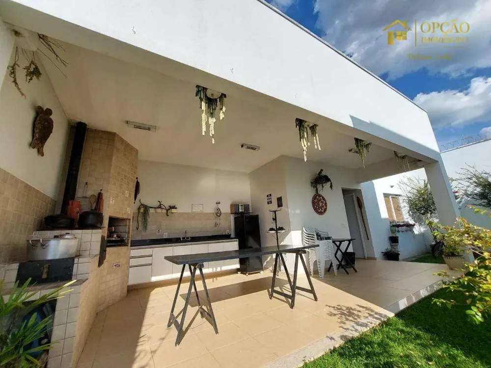 Casa, 3 quartos, 224 m² - Foto 13
