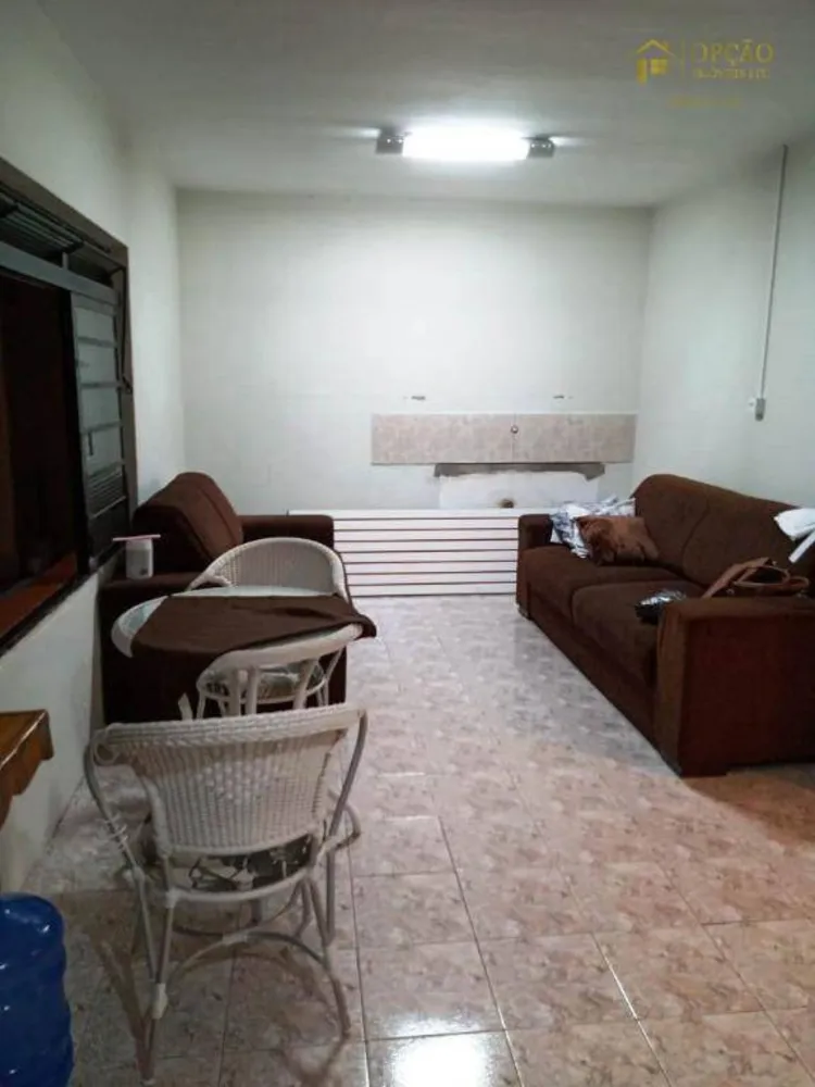 Casa, 2 quartos, 200 m² - Foto 2