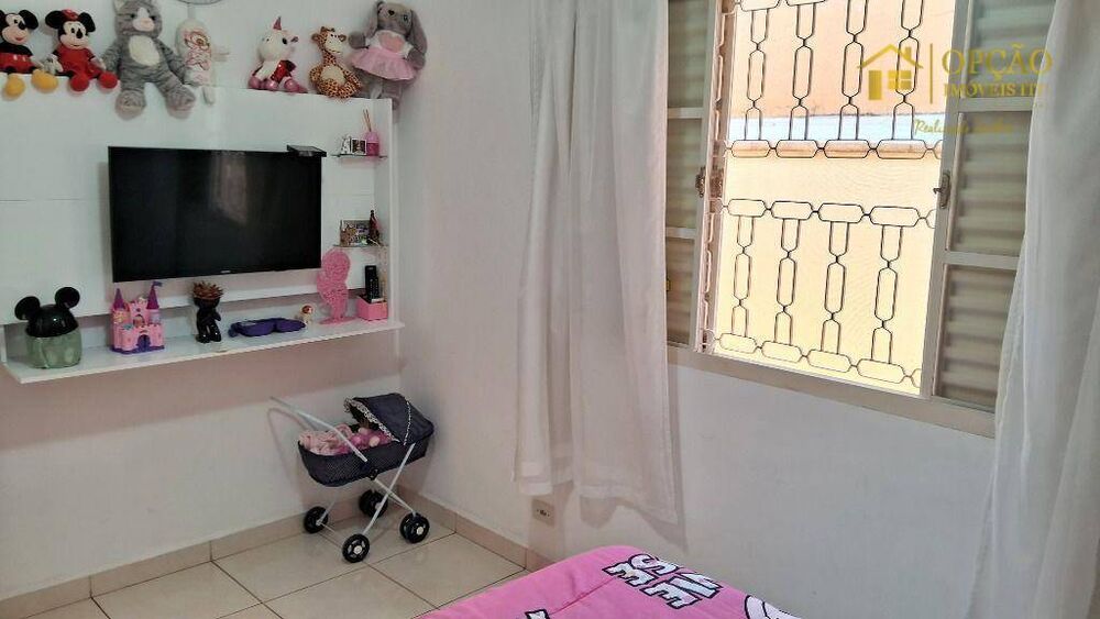 Casa à venda com 3 quartos, 92m² - Foto 3