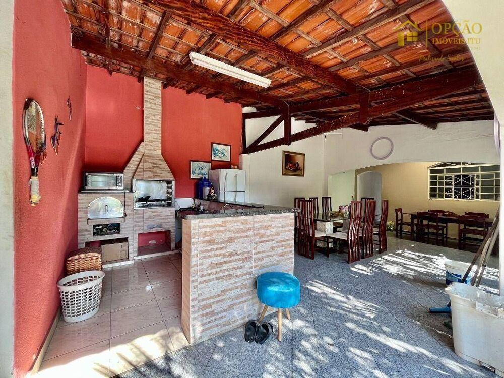 Casa, 4 quartos, 184 m² - Foto 1