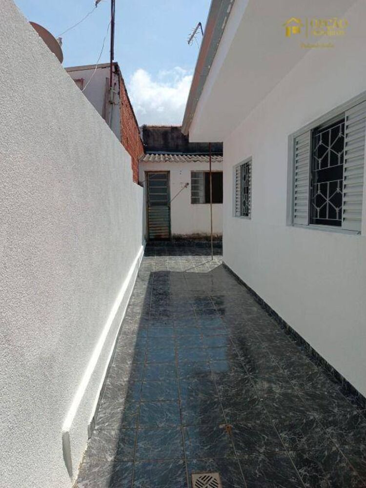 Casa à venda com 2 quartos, 128m² - Foto 3
