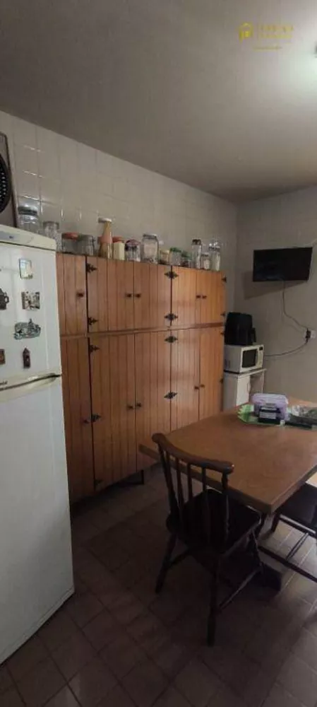 Casa, 3 quartos, 204 m² - Foto 4