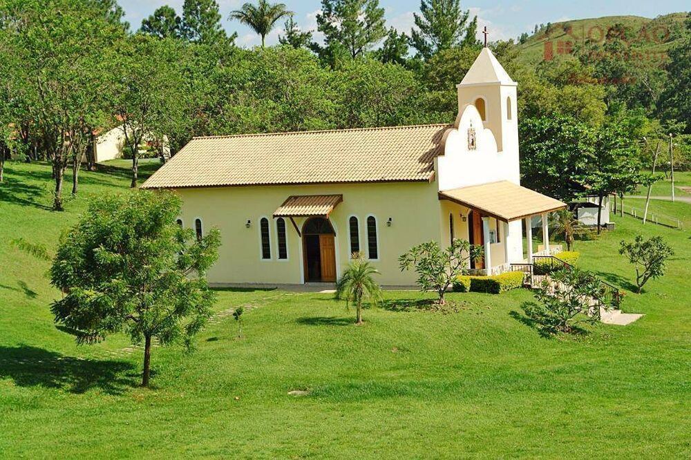 Casa de Condomínio à venda com 3 quartos, 300m² - Foto 3