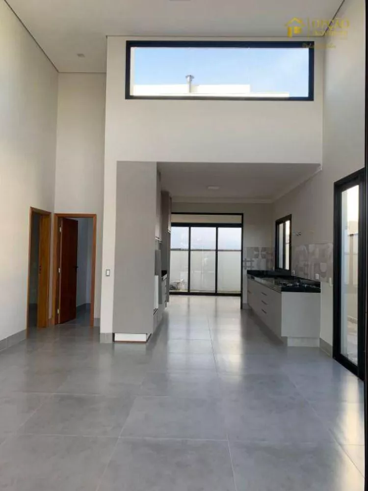 Casa de Condomínio à venda com 3 quartos, 161m² - Foto 2