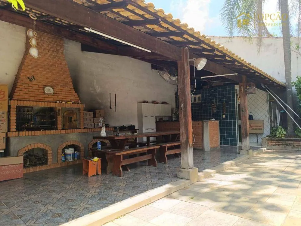 Chácara, 4 quartos, 2200 m² - Foto 11