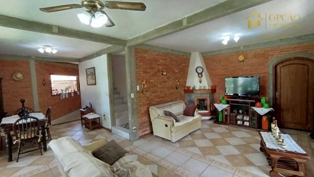 Chácara, 4 quartos, 2200 m² - Foto 3