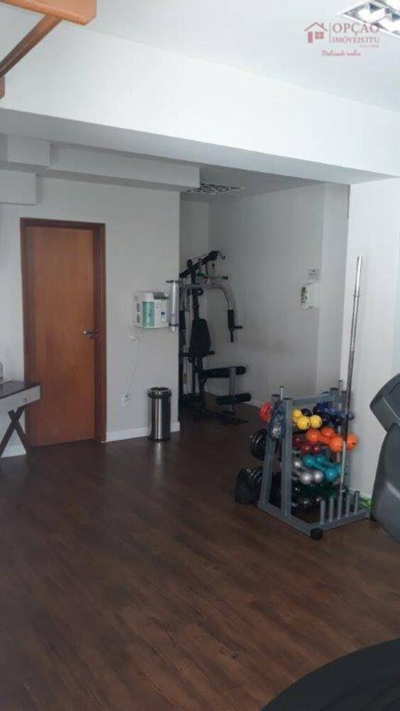 Apartamento para alugar com 2 quartos, 64m² - Foto 17