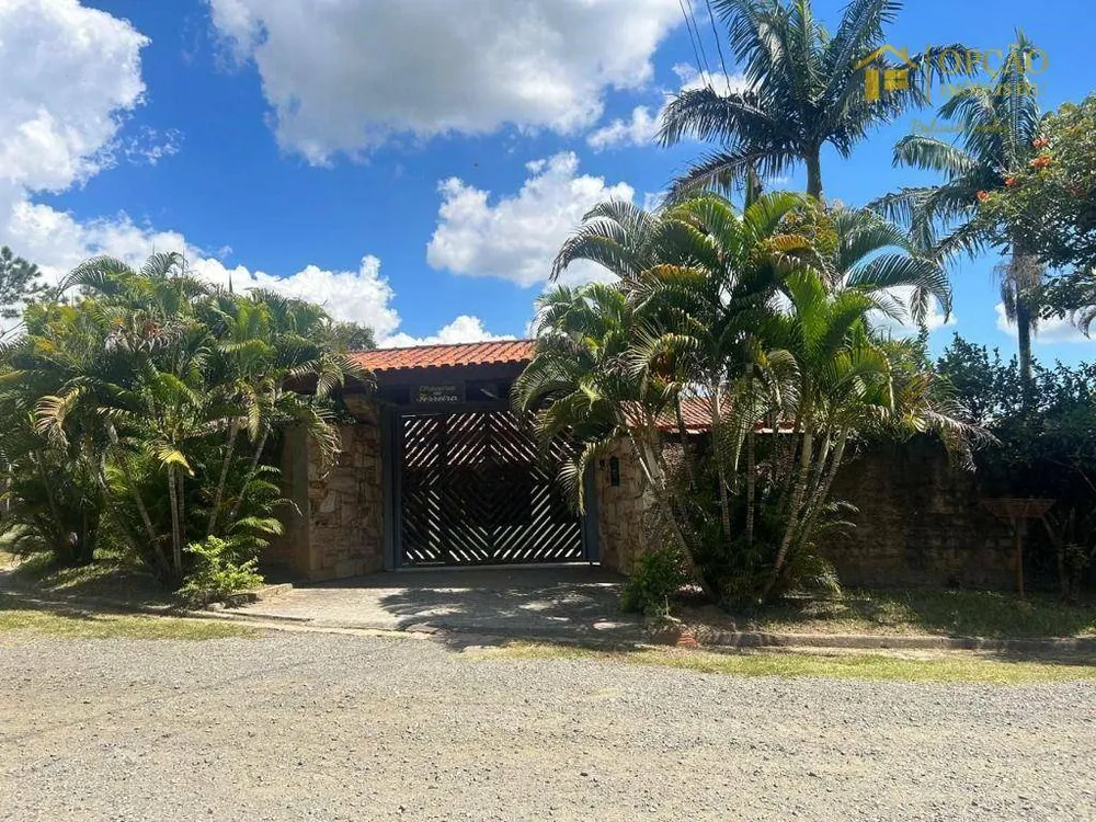 Chácara, 2 quartos, 2545 m² - Foto 1