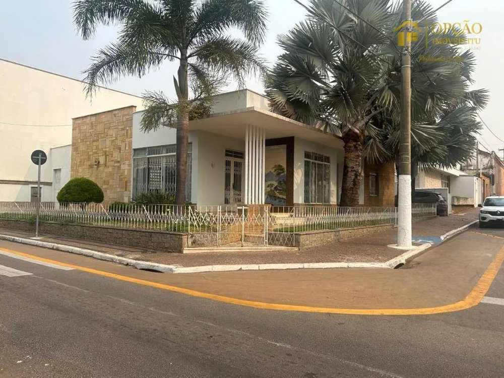 Casa, 3 quartos, 158 m² - Foto 1