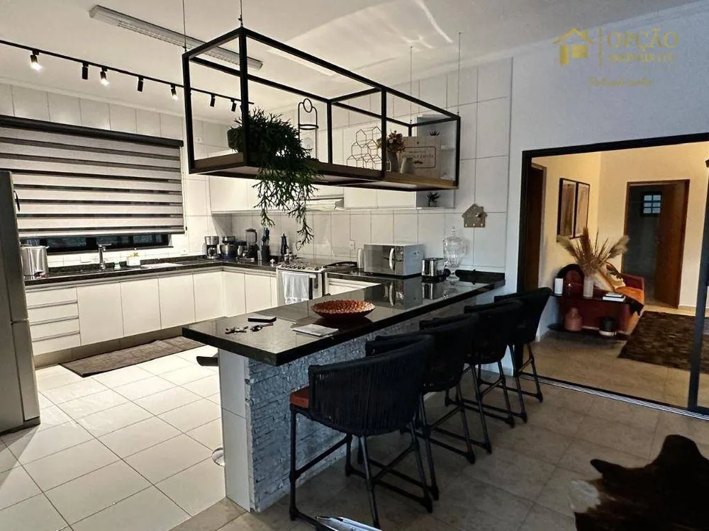 Chácara, 4 quartos, 2409 m² - Foto 3