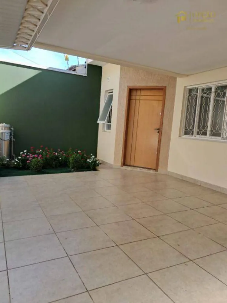Casa, 3 quartos, 154 m² - Foto 1