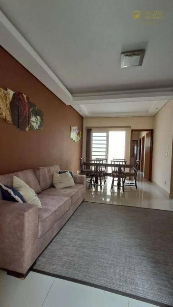 Casa, 3 quartos, 154 m² - Foto 3