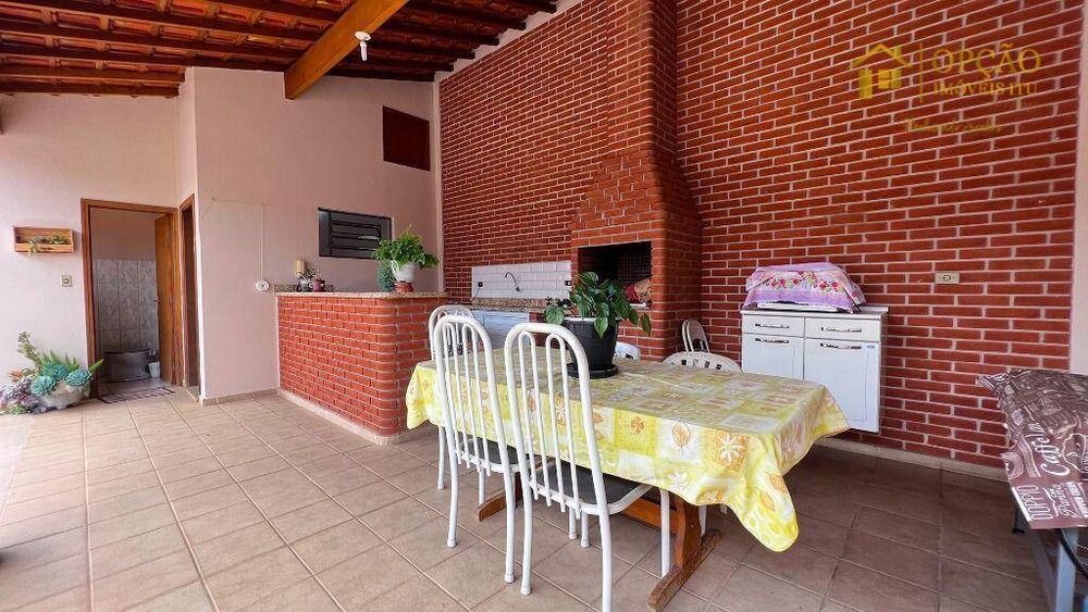 Casa, 3 quartos, 229 m² - Foto 3