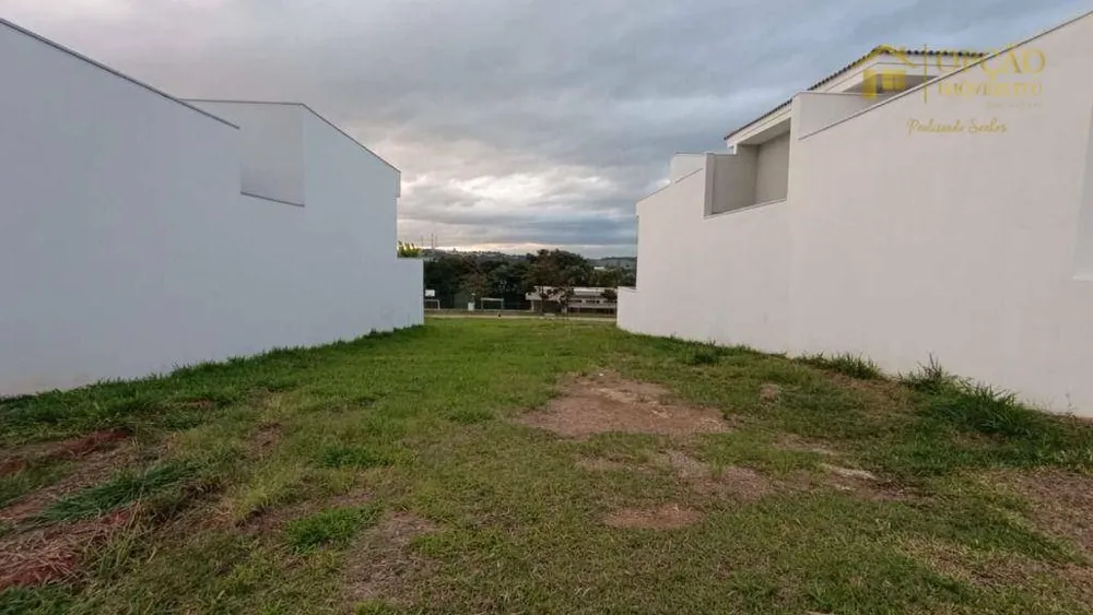Loteamento e Condomínio, 360 m² - Foto 1