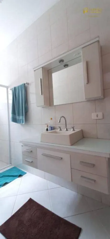Casa, 3 quartos, 208 m² - Foto 9