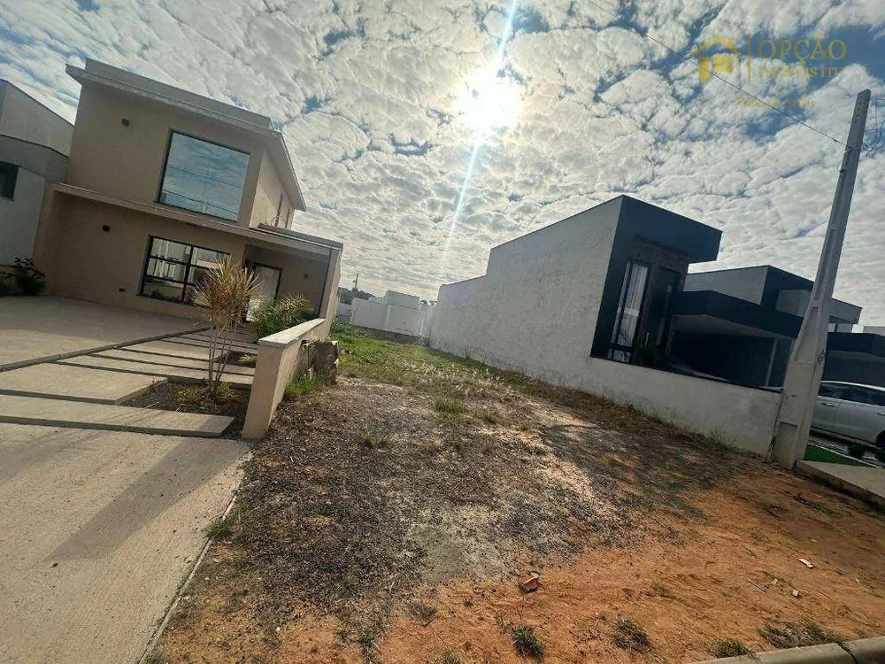 Loteamento e Condomínio, 180 m² - Foto 1