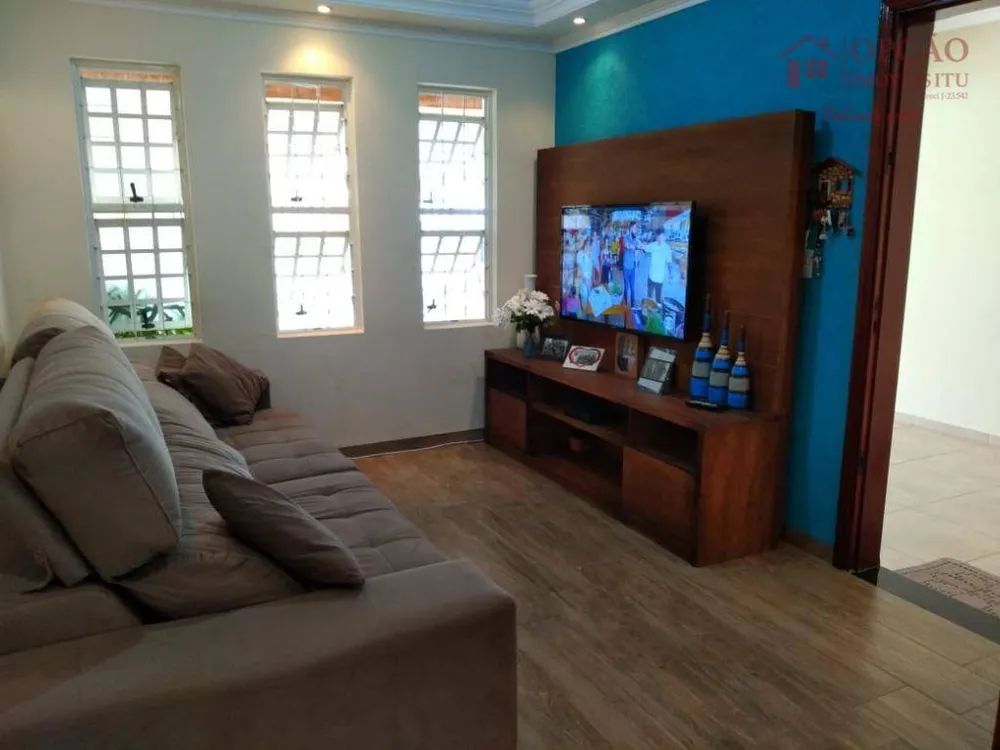 Casa, 4 quartos, 288 m² - Foto 1
