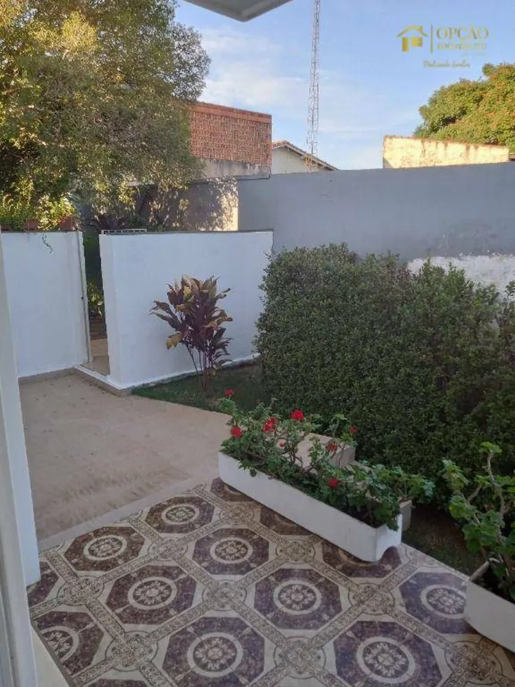 Casa, 4 quartos, 304 m² - Foto 2