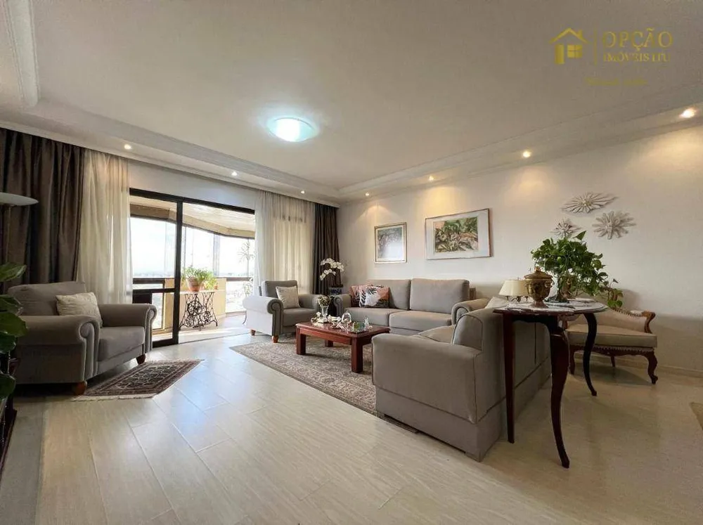Apartamento, 3 quartos, 190 m² - Foto 2