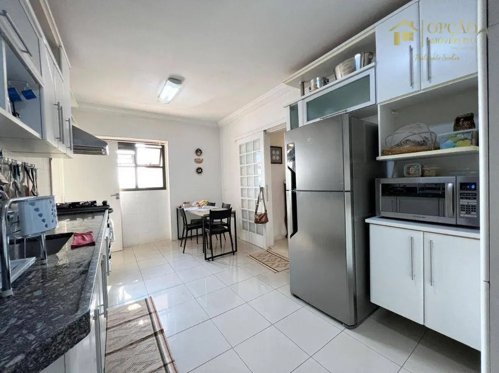 Apartamento, 3 quartos, 190 m² - Foto 3