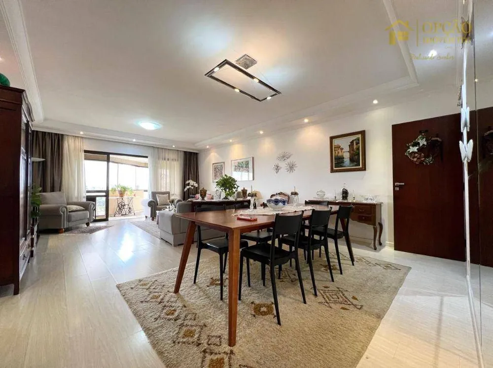 Apartamento, 3 quartos, 190 m² - Foto 1