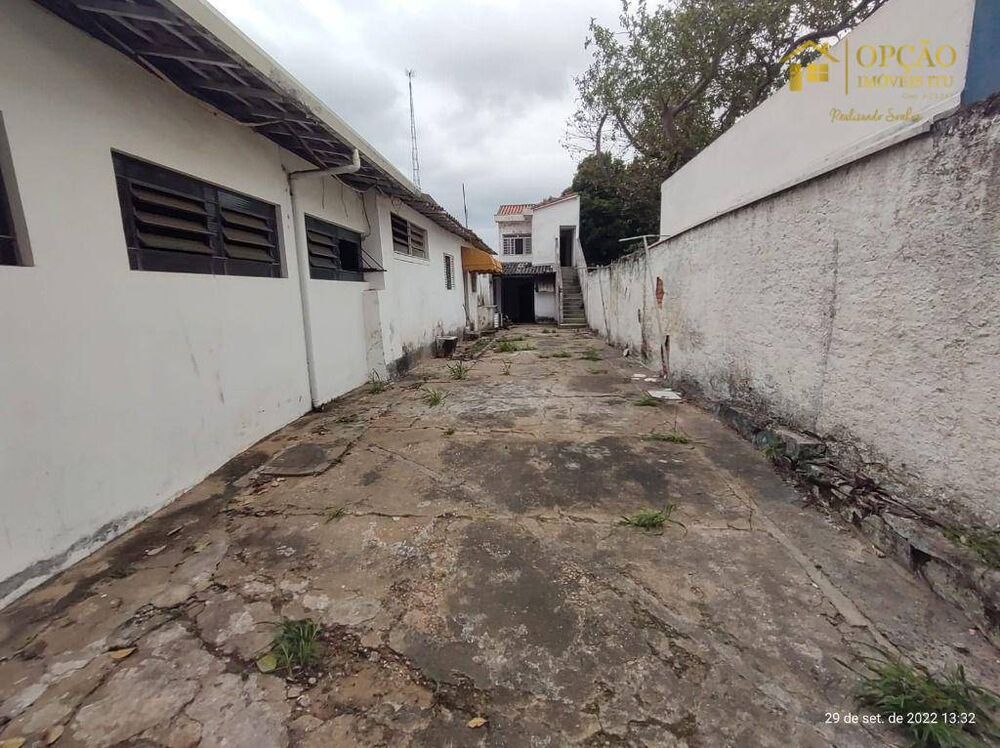 Casa à venda com 3 quartos, 342m² - Foto 2
