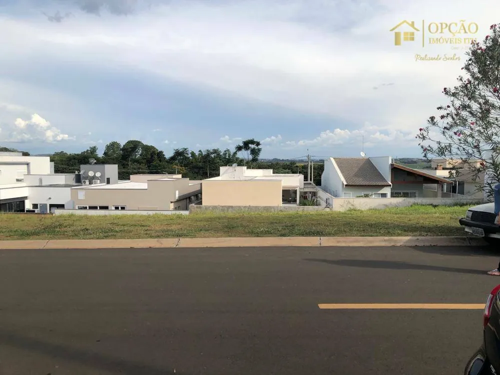 Loteamento e Condomínio, 330 m² - Foto 1
