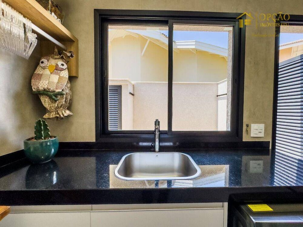 Casa de Condomínio à venda com 4 quartos, 500m² - Foto 1