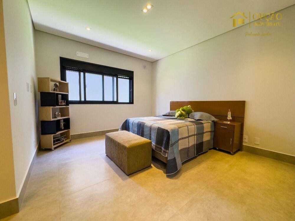 Casa de Condomínio à venda com 4 quartos, 500m² - Foto 2