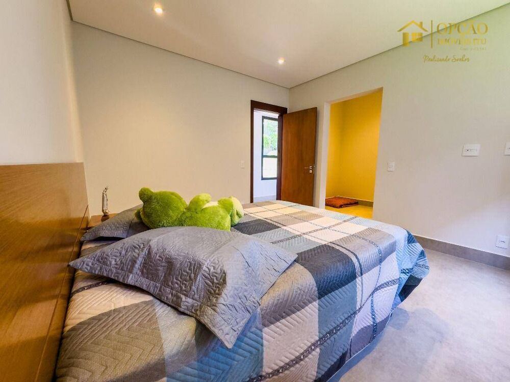 Casa de Condomínio à venda com 4 quartos, 500m² - Foto 3