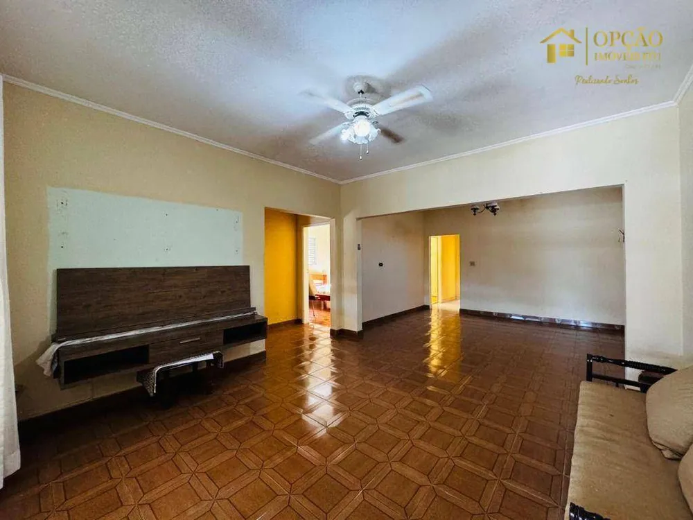 Casa, 3 quartos, 220 m² - Foto 3